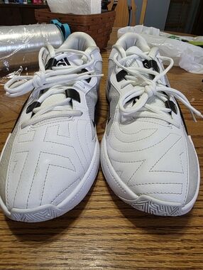 Nike Zoom Freak 5 TB White with Black Accents Size 11m